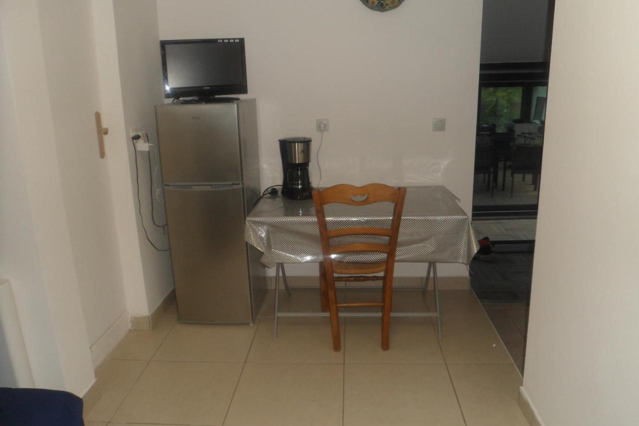 Siros Apartment Iron Luaran gambar